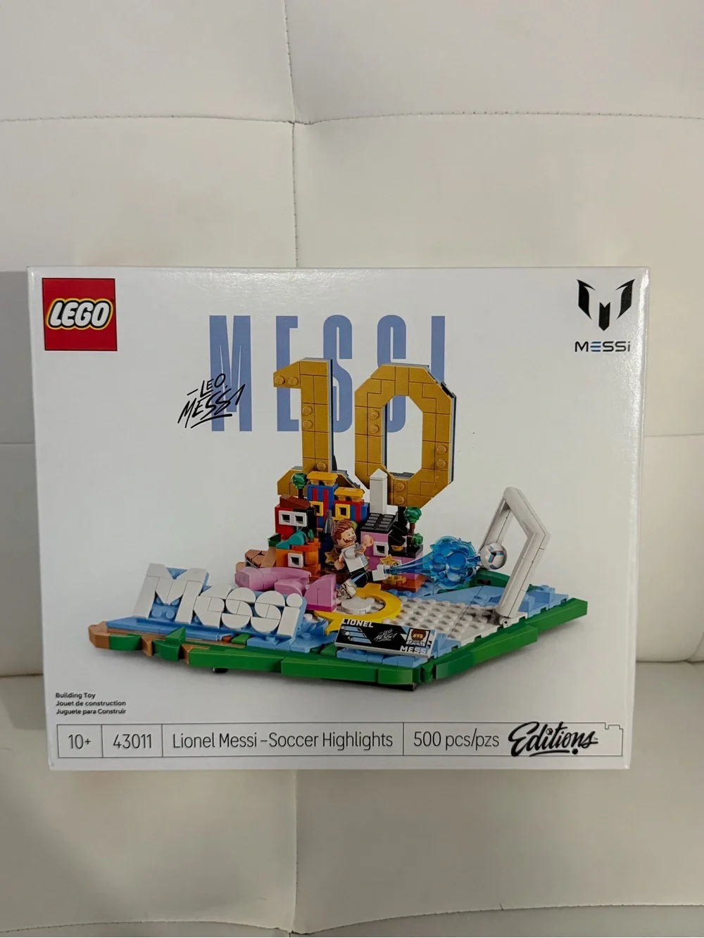 LEGO Lionel Messi Soccer Highlights Set - White/Gold/Green/Blue